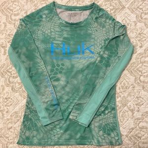 Huk Fishing Women’s Long Sleeve